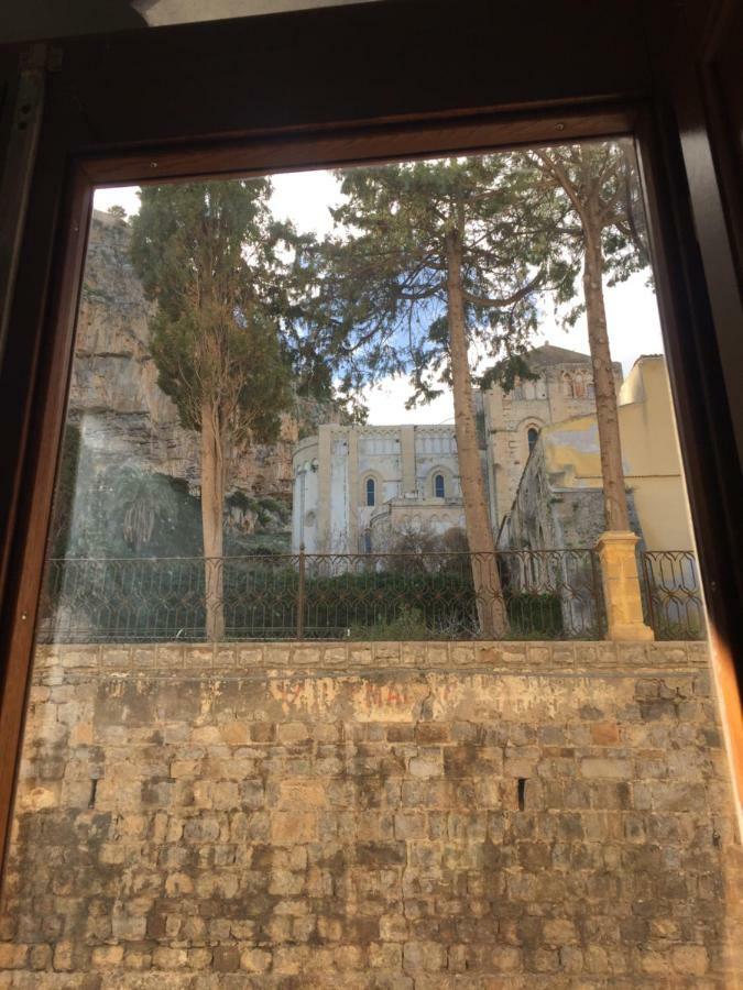 Cathedral House Cefalu Exterior photo